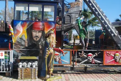 Pirate Ship 32