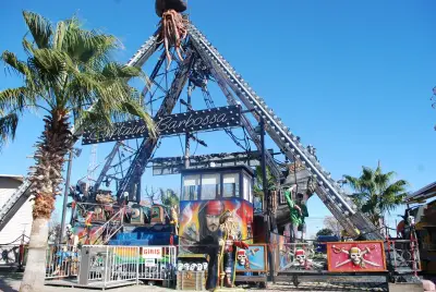 Pirate Ship 32