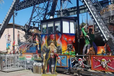 Pirate Ship 32