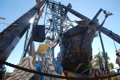 Pirate Ship 32
